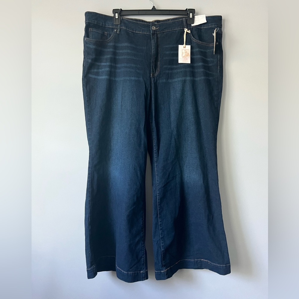 Jessica Simpson Women's Plus Size True Love Wide-Leg Trouser Jeans Size 22W